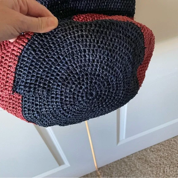 Helen Kaminski Raffia Bucket Beach Resort Red and Blue Bag - Picture 6 of 7